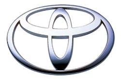 PM0701_Lean_toyota-logo_3d_silver PM0701_Lean_toyota-logo_3d_silver