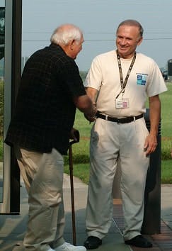 talecris_employee-greeting-attendee talecris_employee-greeting-attendee