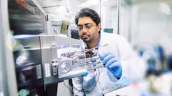 Thermo Fisher Scientific worker in a lab