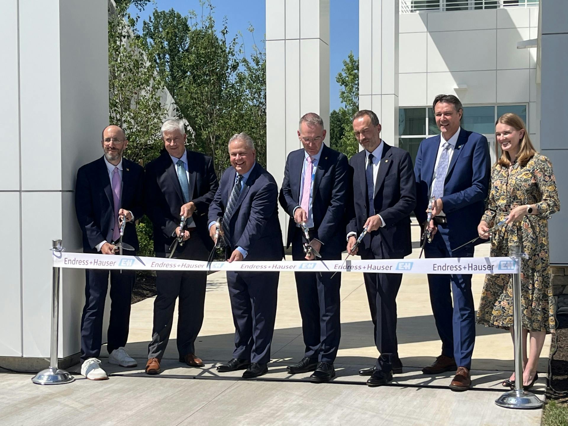eh_ribbon_cuttinglife_sciences